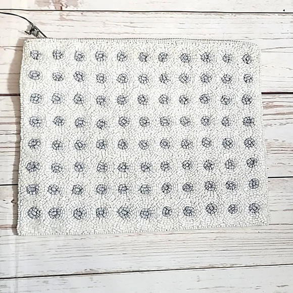 Charming Charlie RSVP Boho Beaded Clutch - NWT - Picture 3 of 10